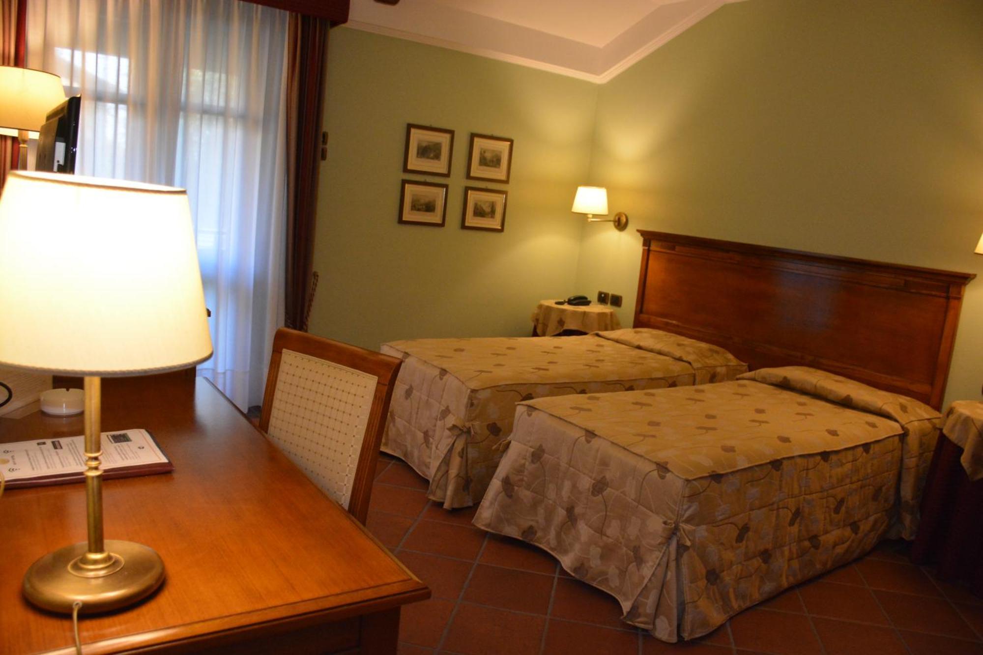 Romantic Hotel Furno San Francesco al Campo Exterior foto