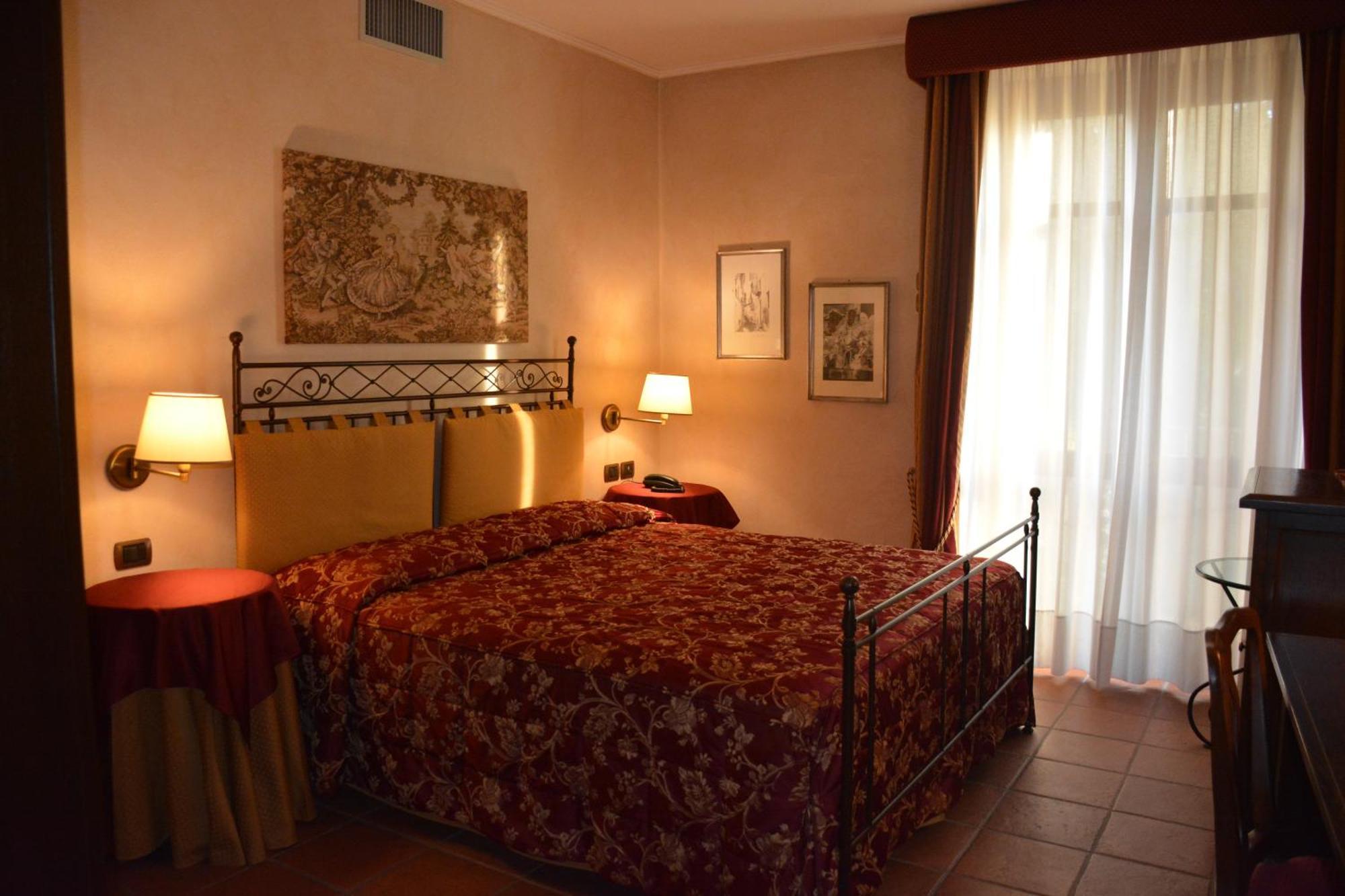 Romantic Hotel Furno San Francesco al Campo Exterior foto
