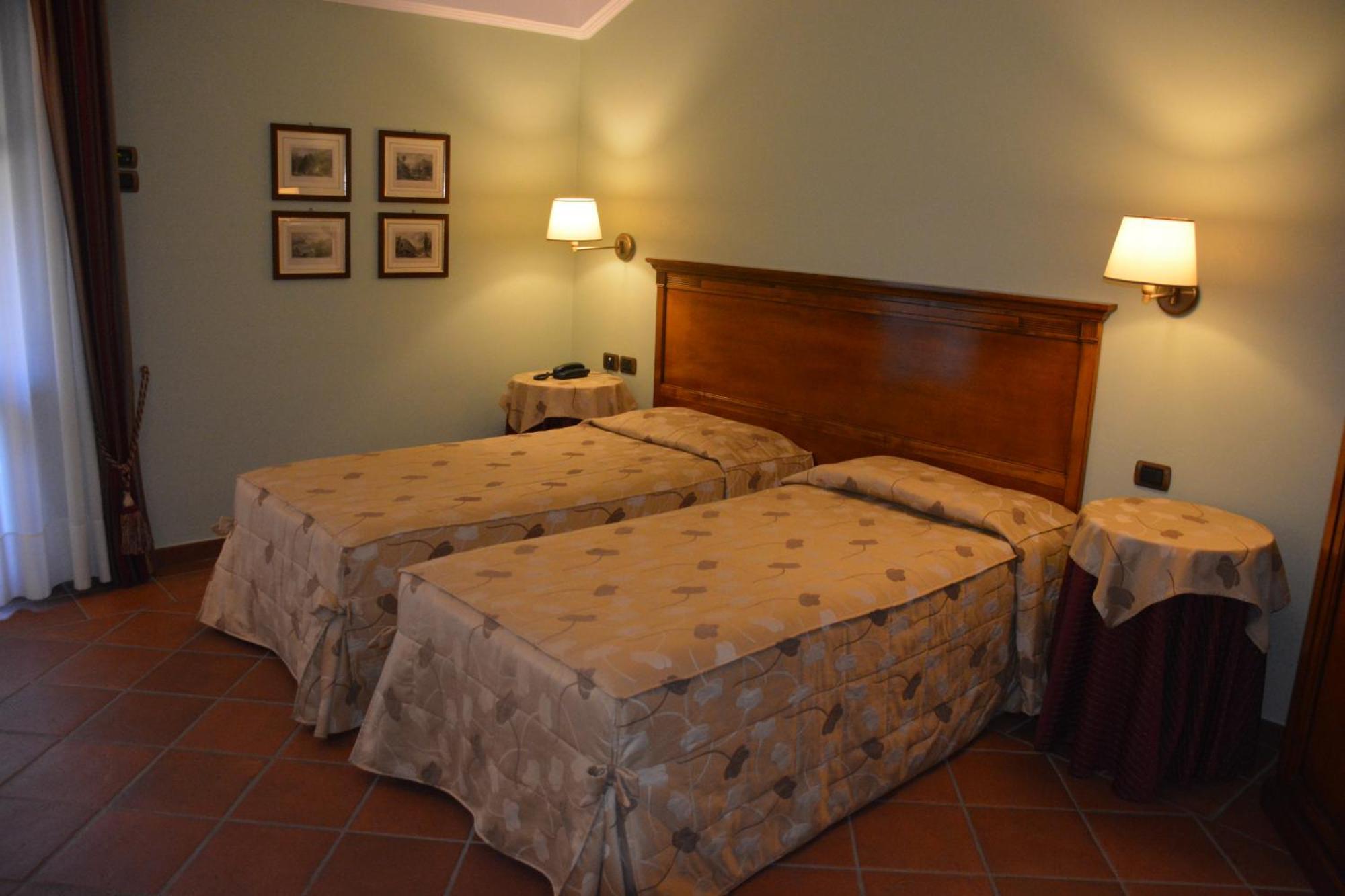Romantic Hotel Furno San Francesco al Campo Exterior foto
